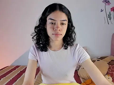 Snapshot of maddy_parker__ chatting on March 6, 2:30 am maddy parker online show from March 6, 2:30 am