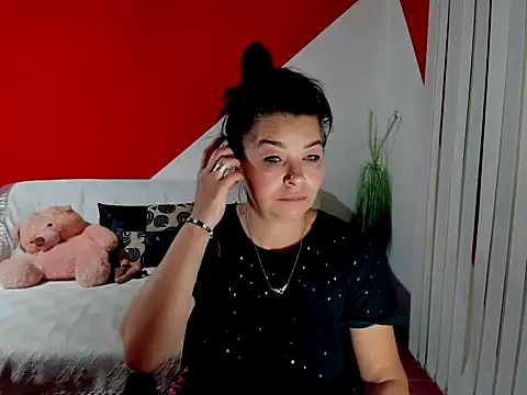 Soffy Skye online show from September 28, 3:34 am