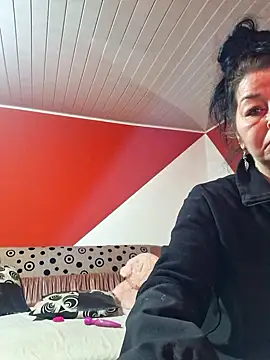 Soffy Skye online show from November 13, 8:02 am