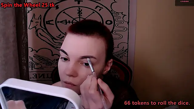 KrisNeal online show from February 12, 9:04 am