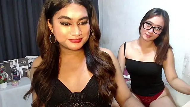 Snapshot of Elysia_Fox chatting on March 27, 8:26 am Elysia Fox online show from March 27, 8:26 am