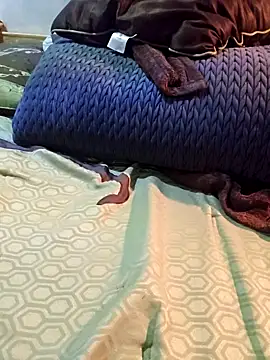 larry36 12 online show from October 8, 7:39 am