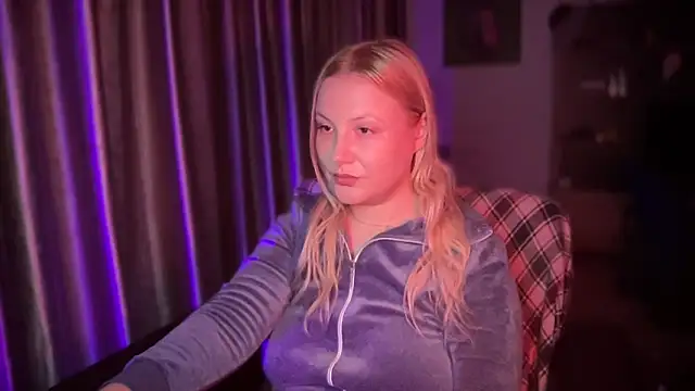 BikiHellena online show from December 14, 7:03 am