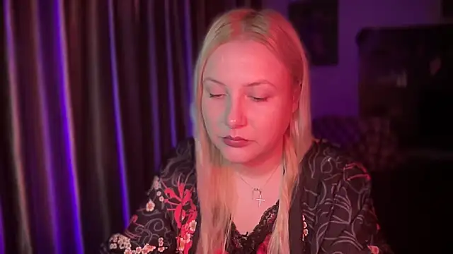 BikiHellena online show from December 15, 4:50 am