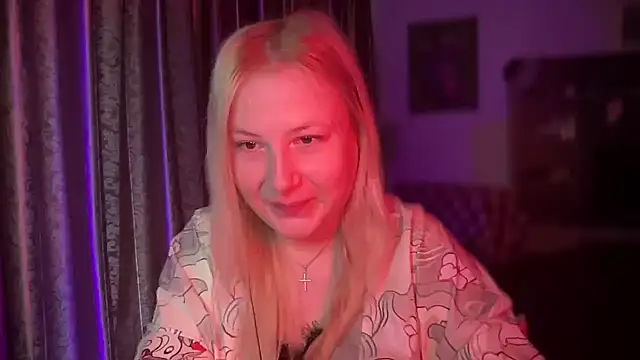 BikiHellena online show from December 18, 7:25 am