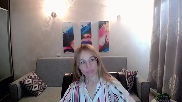 Snapshot of shy_hot_cat chatting on September 12, 8:58 am shy hot cat online show from September 12, 8:58 am