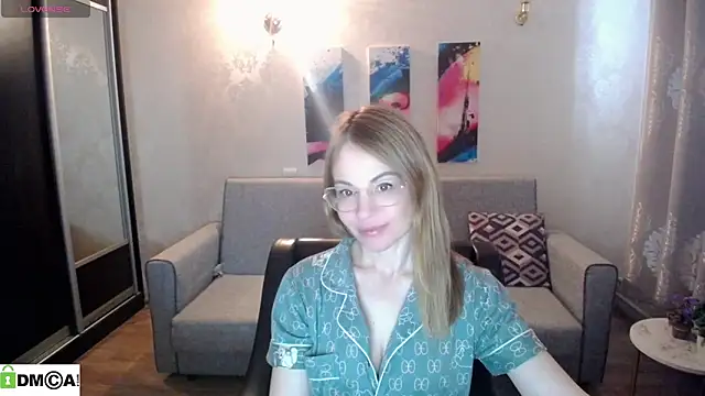 shy hot cat online show from October 29, 7:32 am