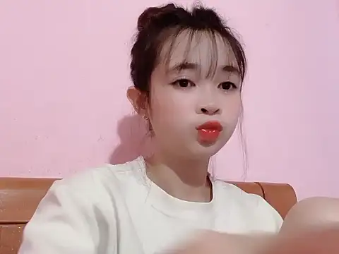 Snapshot of Suna7383 chatting on September 30, 2:55 pm Suna7383 online show from September 30, 2:55 pm