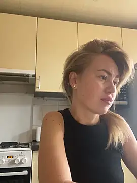 MartaLuna  online show from October 29, 7:21 am