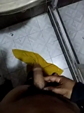 Snapshot of reycam97 chatting on February 24, 1:20 pm reycam97 online show from February 24, 1:20 pm