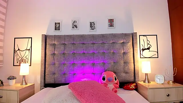 Linda Fosterr online show from November 15, 2:31 am