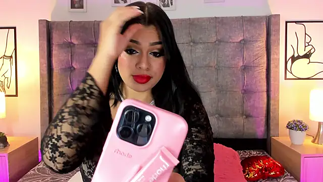 Linda Fosterr online show from February 2, 7:34 pm