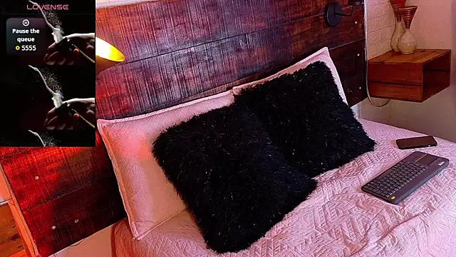 JhosuaVega online show from October 10, 7:57 pm