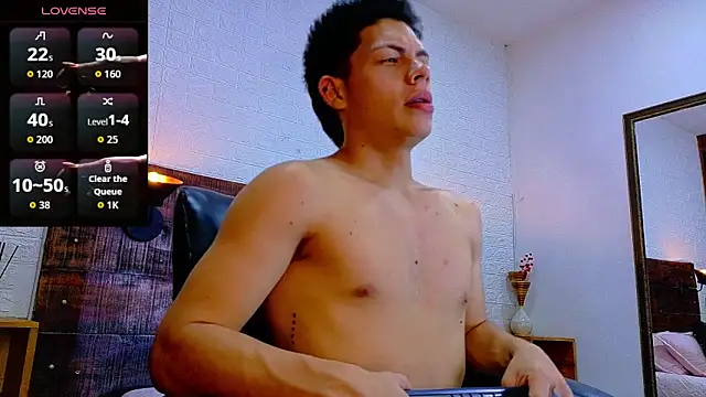 JhosuaVega online show from October 20, 7:25 pm