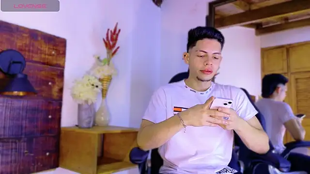 JhosuaVega online show from April 8, 2:11 am