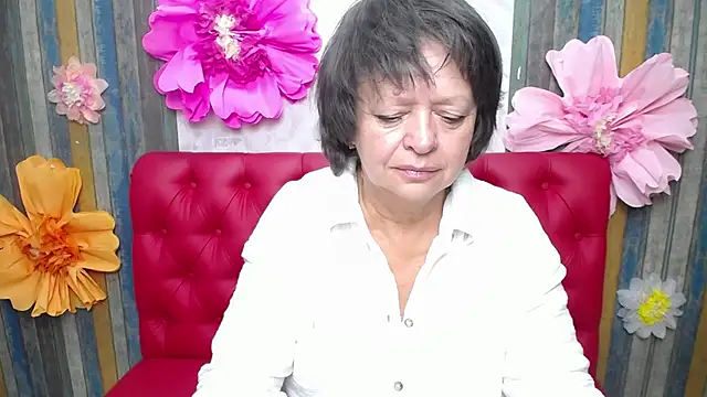 Snapshot of MaltaFora chatting on October 1, 11:16 am MaltaFora online show from October 1, 11:16 am