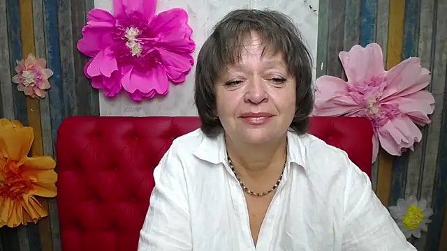 Snapshot of MaltaFora chatting on October 12, 11:09 am MaltaFora online show from October 12, 11:09 am