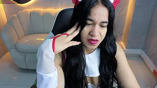 Maia Tx online show from November 14, 12:59 pm