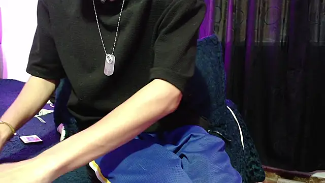 Snapshot of NaytonFreeman chatting on November 20, 11:10 am NaytonFreeman online show from November 20, 11:10 am