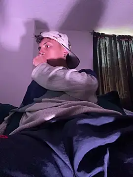 Snapshot of NaytonFreeman chatting on December 16, 11:26 am NaytonFreeman online show from December 16, 11:26 am