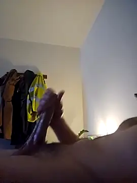 Snapshot of MrWest1887 chatting on October 1, 8:37 pm MrWest1887 online show from October 1, 8:37 pm