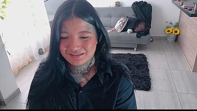 Unatatuada online show from September 18, 9:17 pm