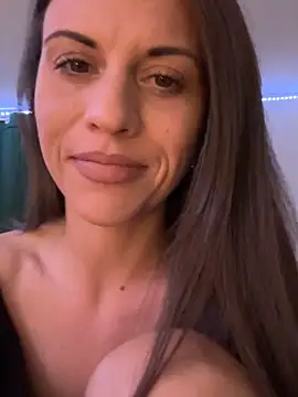 Snapshot of ScarlettNoirr chatting on March 12, 8:15 pm ScarlettNoirr online show from March 12, 8:15 pm