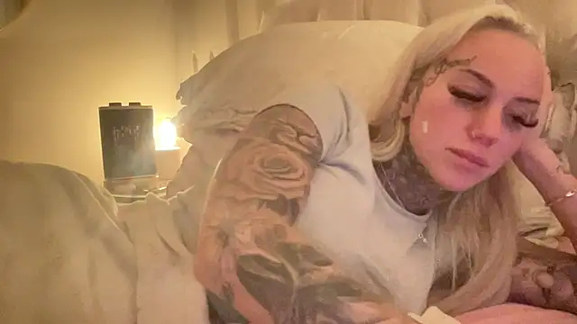 Snapshot of paulinaalatalo chatting on March 29, 7:14 pm paulinaalatalo online show from March 29, 7:14 pm