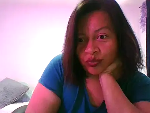 adri89-g online show from September 20, 2:29 pm