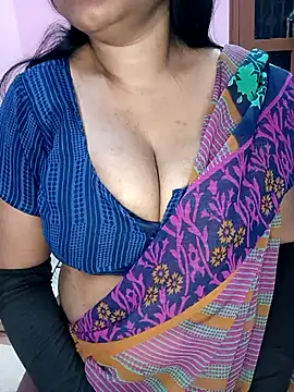 Snapshot of KannadaTamilTeluguBeauty chatting on February 9, 3:05 pm KannadaTamilTeluguBeauty online show from February 9, 3:05 pm