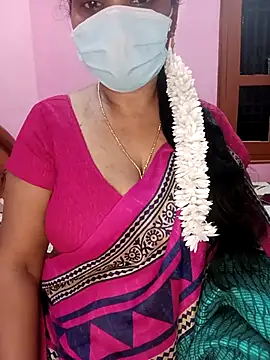 Snapshot of KannadaTamilTeluguBeauty chatting on February 12, 8:48 pm KannadaTamilTeluguBeauty online show from February 12, 8:48 pm