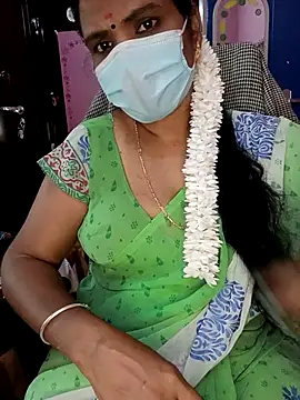 Snapshot of KannadaTamilTeluguBeauty chatting on February 14, 8:22 am KannadaTamilTeluguBeauty online show from February 14, 8:22 am