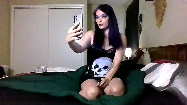 Snapshot of powhatanqueen chatting on October 8, 5:10 pm powhatanqueen online show from October 8, 5:10 pm