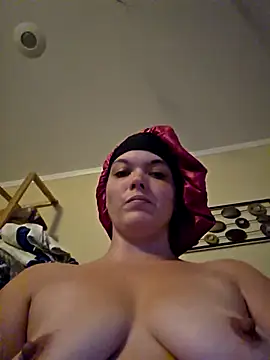 Snapshot of powhatanqueen chatting on October 12, 10:09 pm powhatanqueen online show from October 12, 10:09 pm