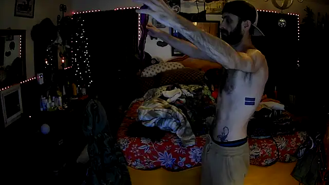 Snapshot of HarmoniousPhantasm3 chatting on November 5, 8:42 pm HarmoniousPhantasm3 online show from November 5, 8:42 pm