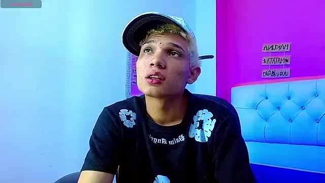 EL VENEZOLANO 22CM online show from October 9, 4:43 am