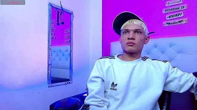 EL VENEZOLANO 22CM online show from October 17, 5:21 am