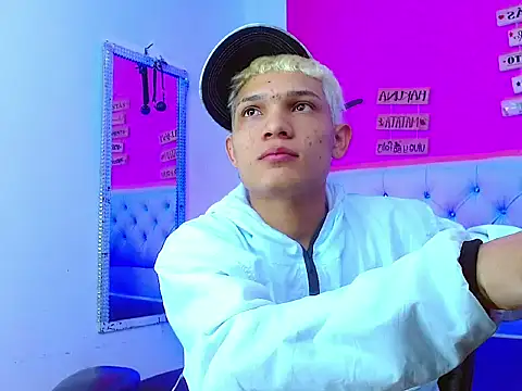 EL VENEZOLANO 22CM online show from October 21, 4:13 am