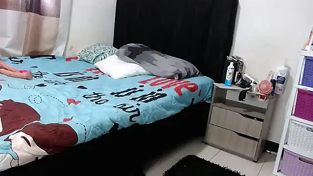 preciosa 15 online show from February 11, 9:09 pm