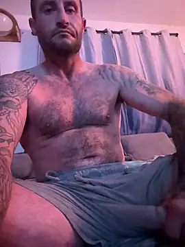 Snapshot of skip69xxx chatting on July 2, 7:14 am skip69xxx online show from July 2, 7:14 am