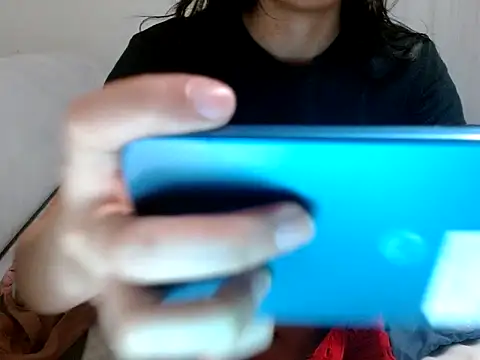 Snapshot of yulieth01998 chatting on September 13, 2:50 pm yulieth01998 online show from September 13, 2:50 pm