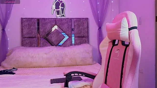 danilu and eva21 online show from October 2, 9:11 pm