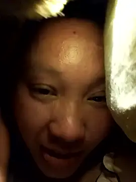 bonnie-00 online show from January 10, 2:30 pm