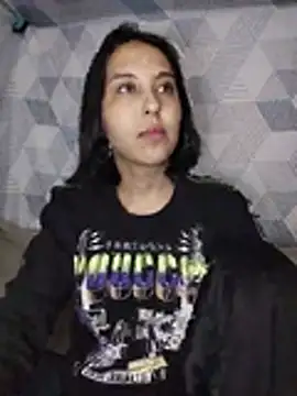 Snapshot of scarletoficial chatting on June 6, 12:38 am scarletoficial online show from June 6, 12:38 am