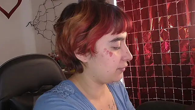 Snapshot of Miacatsito3 chatting on February 20, 7:14 pm Miacatsito3 online show from February 20, 7:14 pm