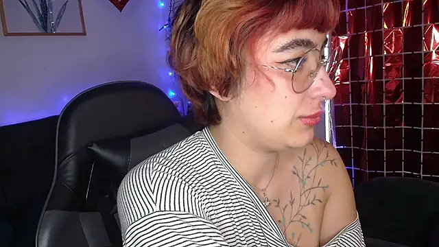 Snapshot of Miacatsito3 chatting on February 25, 9:13 pm Miacatsito3 online show from February 25, 9:13 pm