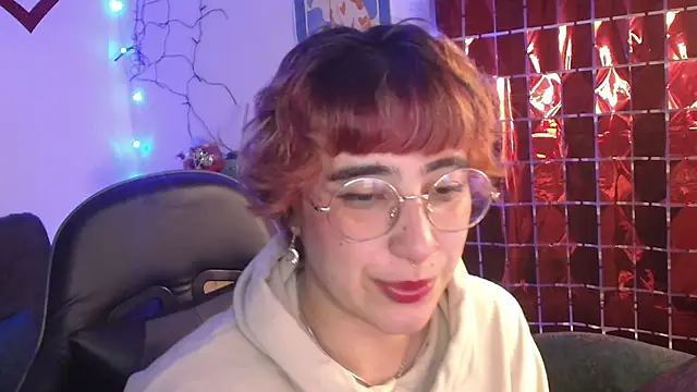 Snapshot of Miacatsito3 chatting on February 27, 3:39 am Miacatsito3 online show from February 27, 3:39 am