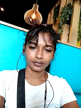 Snapshot of Alexia_holbert chatting on October 31, 9:21 am Alexia holbert online show from October 31, 9:21 am