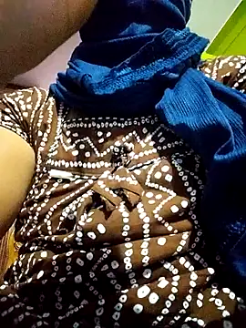 TAMI KAYAL online show from October 23, 3:55 pm