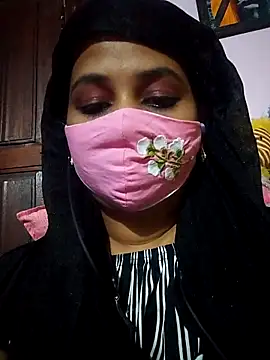 TAMI KAYAL online show from November 5, 4:18 pm